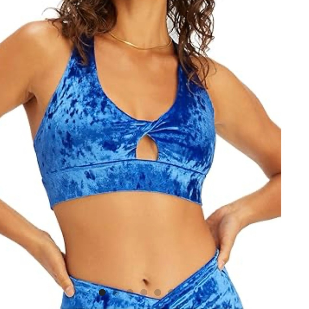 Fabletics Blue Velvet Women's Leggings and sports bra - Picture 4 of 16